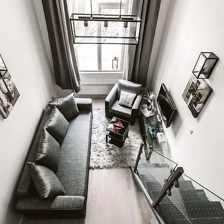 First At Andrassy Βουδαπέστη