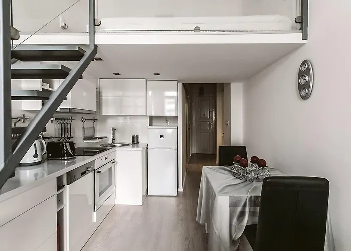 Apartament First At Andrassy